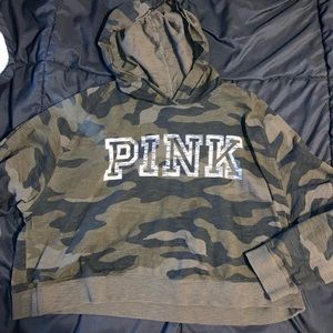 crop hoodie